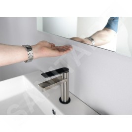 Sapho Miroirs - Miroir Durango 600x800 mm, avec éclairage LED et capteur sans contact DG060