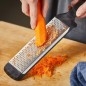 FISKARS Équipement de cuisine - Râpe à grains fins 1014412