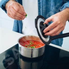 FISKARS Équipement de cuisine - Casserole avec couvercle, volume 1,5 l 1026576