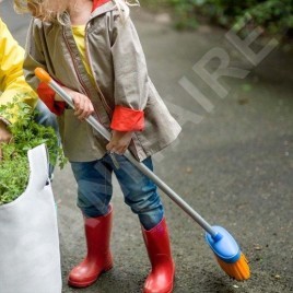 FISKARS FISKARS nettoyage - Balai pour enfants 1001418