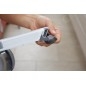 BLACK+DECKER Nettoyage - Aspirateur à main sans fil 18V, station de charge, titane/chrome PV1820L-QW