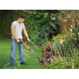 BLACK+DECKER Outils de jardinage - Coupe-bordure sans fil 18V, largeur de coupe 28 cm, 1 batterie 2.0 Ah Li-ion, chargeur