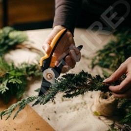 FISKARS Outils de jardinage - Sécateur traditionnel pour arbustes 1057164