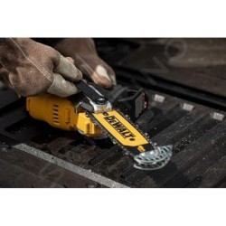 DeWALT Outillage - Scie d'élagage sans fil 18V 20 cm, 1 batterie XR 5.0 Ah, chargeur DCMPS520P1