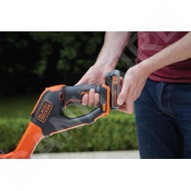 BLACK+DECKER Outils de jardinage - Coupe-bordure sans fil 18V, largeur de coupe 28 cm, 1 batterie 2.0 Ah Li-ion, chargeur