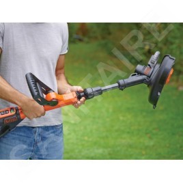 BLACK+DECKER Outils de jardinage - Coupe-bordure sans fil 18V, largeur de coupe 28 cm, sans batterie ni chargeur STC1820PCB-XJ