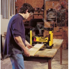DeWALT Outillage - Rabot de chantier 1800 W DW733