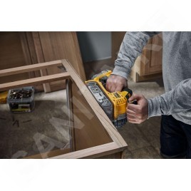 DeWALT Outillage - Ponceuse à bande sans fil 18V, sans batterie ni chargeur DCW220NT