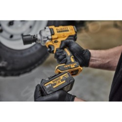 DeWALT Outillage - Clé à chocs sans fil 18V, sans batterie ni chargeur DCF891NT
