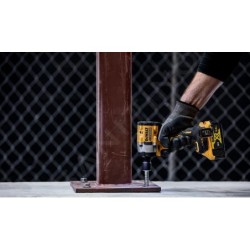 DeWALT Outillage - Clé à chocs AKU 18V, 2x batterie 5,0 Ah XR, chargeur DCF921P2T