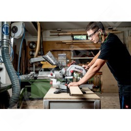 Metabo Outillage - 18V AKU Tronçonneuse et scie à onglets avec déplacement KGS 18 LTX BL 254, 1x batterie 4,0 Ah, chargeur