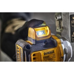 DeWALT Outillage - Lime à bande sans fil 18V, 2 batteries 1.7 Ah POWERSTACK, chargeur DCM200E2T
