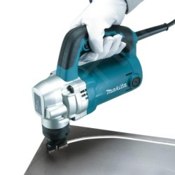 Makita Outillage - Grignoteuse 710 W JN3201J
