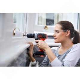 BLACK+DECKER Outillage - Perceuse-visseuse sans fil 18 V, 1 batterie 1,5 Ah, chargeur BCD001C1-QW