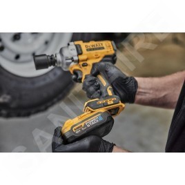 DeWALT Outillage - Boulonneuse à chocs sans fil 18 V, 2 batteries 5,0 Ah, chargeur DCF891H2T