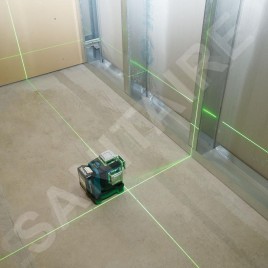 Makita Outillage - Laser à croix verte sans fil 12V, sans batterie ni chargeur SK700GD