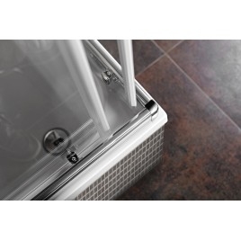 CARMEN Vitrine carrée 800x800x1650mm, verre clair