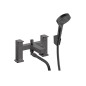 Hansgrohe Vernis Shape - Mitigeur sur le bord de baignoire avec accessoires, installation 2 trous, noir mat 71462670 Hansgrohe Vernis Shape - Mitigeur sur le bord de baignoire avec accessoires, installation 2 trous, noir mat 71462670