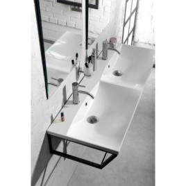 Salle de bain SKA 120, tapis noir