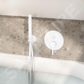 Steinberg 100 - Set de pommeau de douche, support et flexible, blanc 100 1670 W